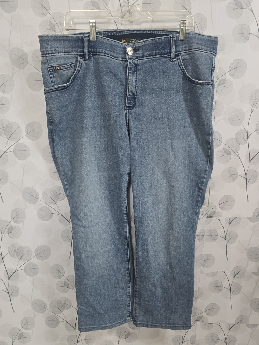 Lee Women’s Medium Blue Straight-Leg Jeans